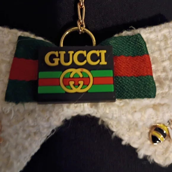 Cream Bow Key Holder with Gold Chain - Picture 2 of 4